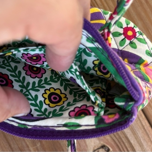 Vera Bradley super fun and cute mini purse! - Picture 3 of 8